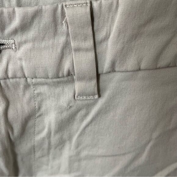 Lululemon Athletica Men's 32 Business Khaki Pants - Picture 4 of 9